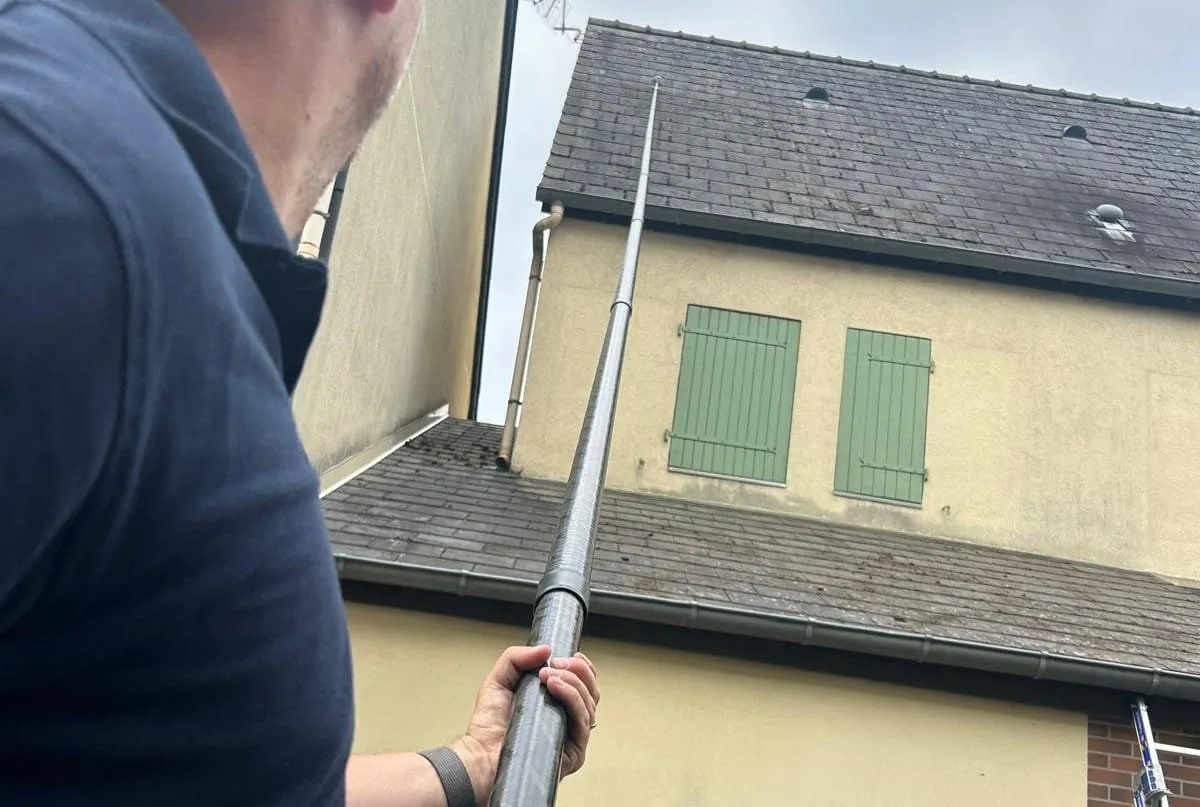 Inspection de toiture par drone dans l'Indre-et-Loire